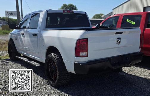 Bright White Clearcoat 2017 RAM 2500 Tradesman Crew Cab 4x4 8' Box