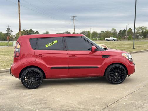 2011 Kia Soul +