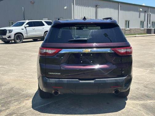Black Currant Metallic 2019 Chevrolet Traverse LT Leather