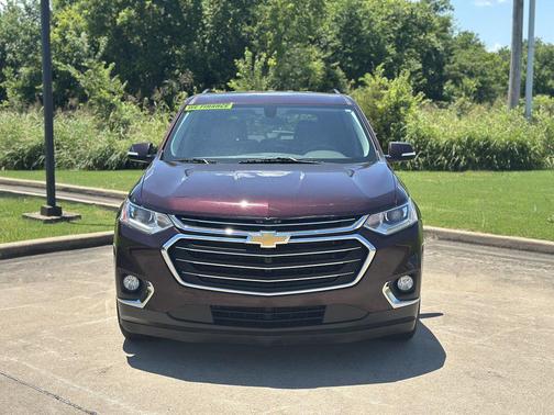 Black Currant Metallic 2019 Chevrolet Traverse LT Leather