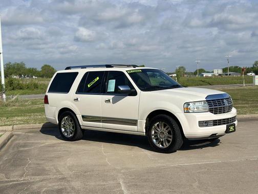 White Chocolate Clearcoat Tri-Coat 2007 Lincoln Navigator L