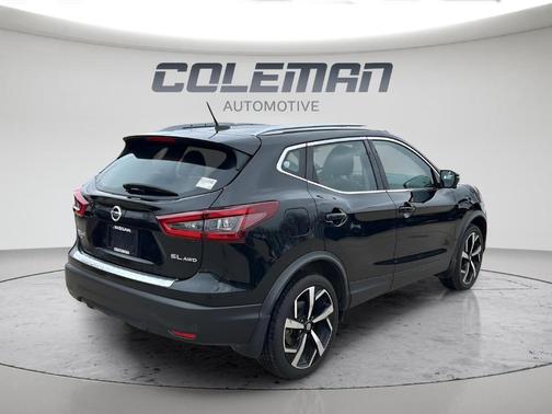 2022 Nissan Rogue Sport SL