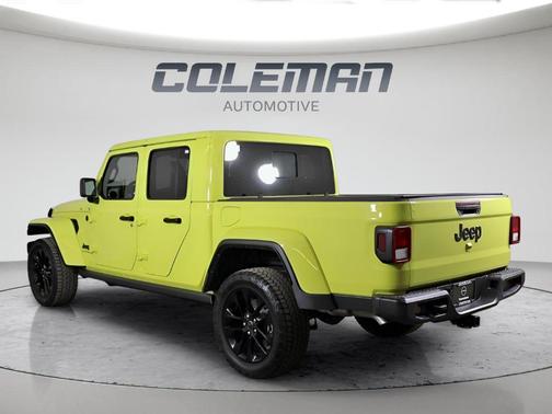 2024 Jeep Gladiator Nighthawk