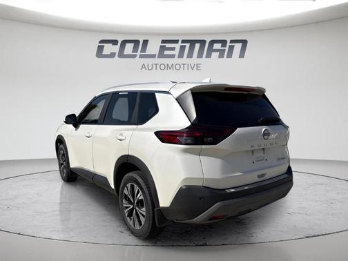 White 2023 Nissan Rogue SV