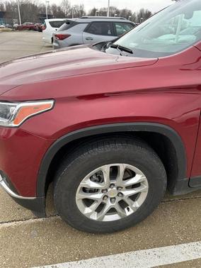 Cajun Red Tintcoat 2020 Chevrolet Traverse LT Cloth
