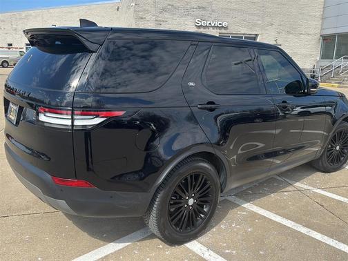 Narvik Black 2020 Land Rover Discovery SE