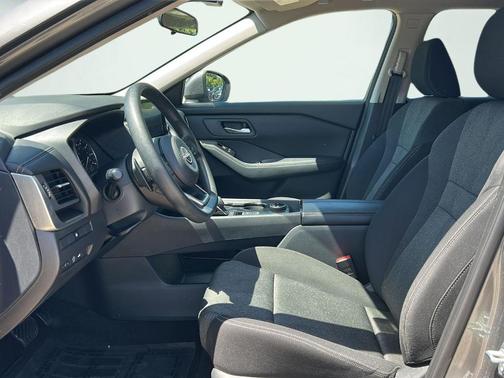 Gun Metallic 2024 Nissan Rogue SV