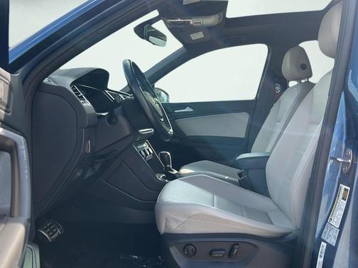 Silk Blue Metallic 2019 Volkswagen Tiguan 2.0T SEL R-Line