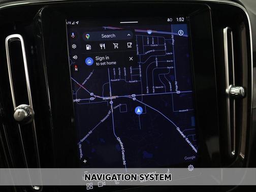 2023 Volvo XC40 B5 Plus Bright Theme