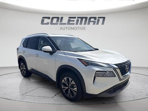 White 2023 Nissan Rogue SV