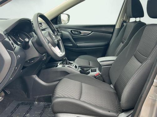 Gun Metallic 2019 Nissan Rogue S