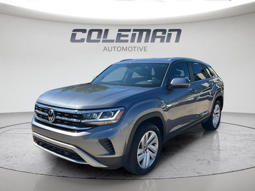 Platinum Gray Metallic 2023 Volkswagen Atlas Cross Sport 3.6L V6 SE w/Technology