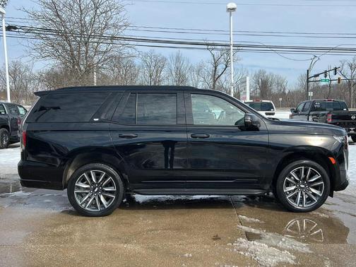 2024 Cadillac Escalade Sport