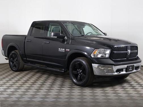 2016 RAM 1500 SLT