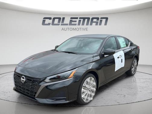 Super Black 2026 Nissan Altima SV