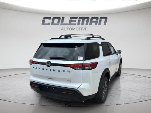 Everest White P 2026 Nissan Pathfinder SV
