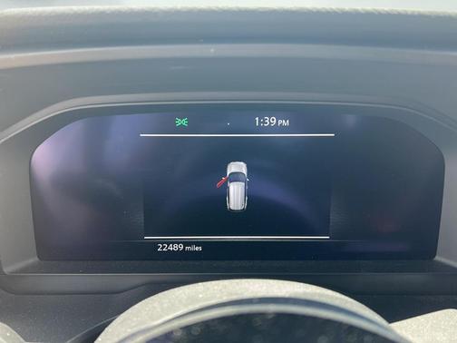 White 2023 Nissan Rogue Platinum