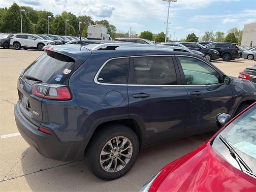 Blue Shade Pearlcoat 2019 Jeep Cherokee Latitude Plus