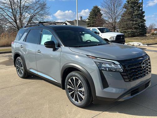 Boulder Gray Metallic 2026 Nissan Pathfinder Platinum