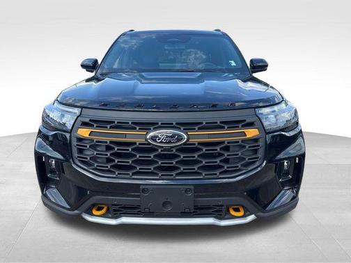 Agate Black Metallic 2026 Ford Explorer Tremor