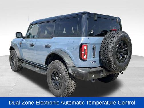 Azure Gray Metallic 2025 Ford Bronco Badlands
