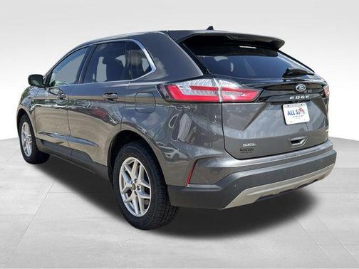 Gray Metallic 2024 Ford Edge SEL