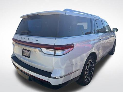 2022 Lincoln Navigator Black Label