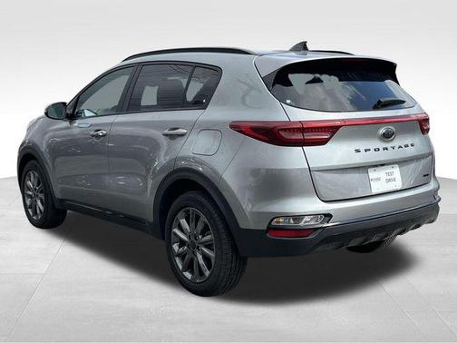 2022 Kia Sportage S
