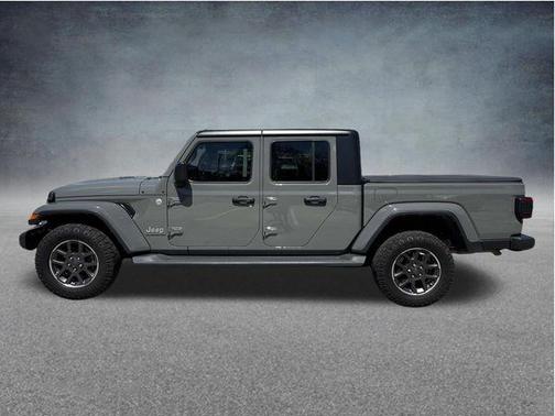 Granite Crystal Metallic Clearcoat 2021 Jeep Gladiator Overland