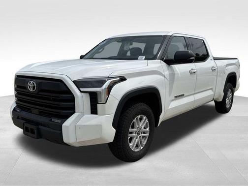 Ice Cap 2023 Toyota Tundra SR5