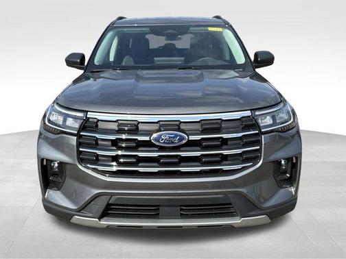 Carbonized Gray Metallic 2026 Ford Explorer Active