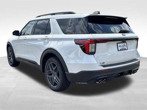 Star White Metallic Tri-Coat 2026 Ford Explorer ST