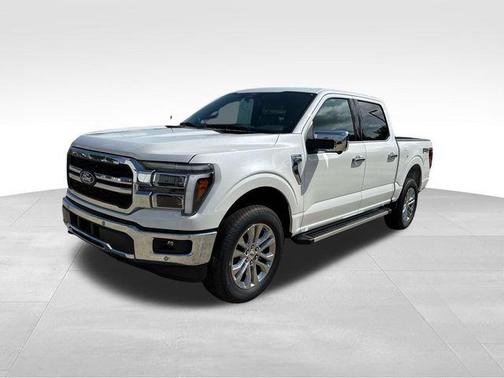 Star White Metallic Tri-Coat 2026 Ford F-150 Lariat