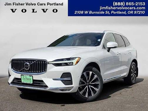 Crystal White 2023 Volvo XC60 Plus