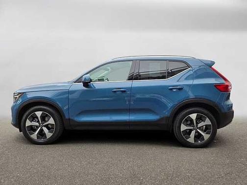 Fjord Blue 2023 Volvo XC40 Plus