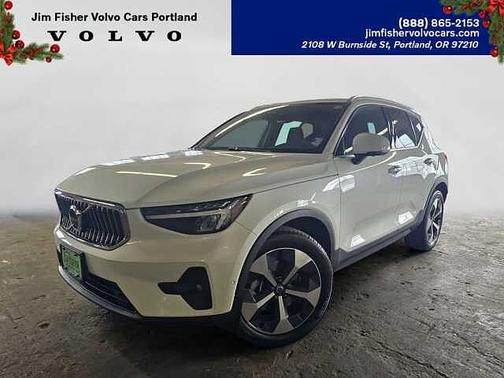2023 Volvo XC40 Plus