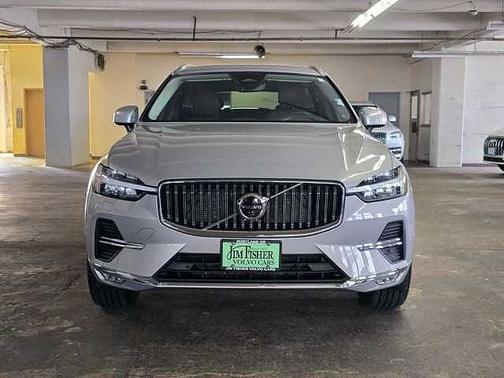2023 Volvo XC60 Plus