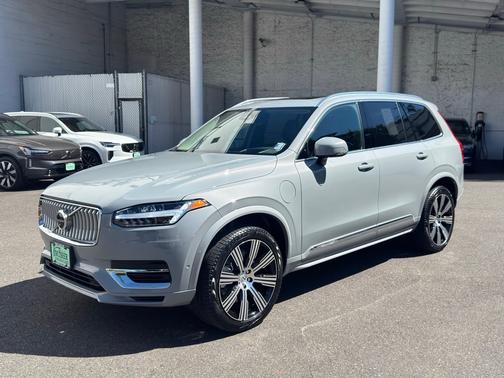 2024 Volvo XC90 Recharge Plug-In Hybrid T8 Ultimate 6-Seater