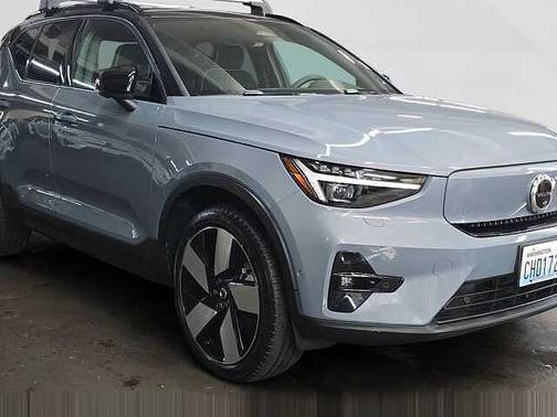 2023 Volvo XC40 Ultimate