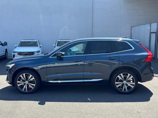 2022 Volvo XC60 B6 AWD Inscription