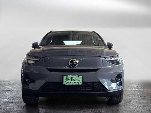 Thunder Grey 2023 Volvo XC40 Ultimate