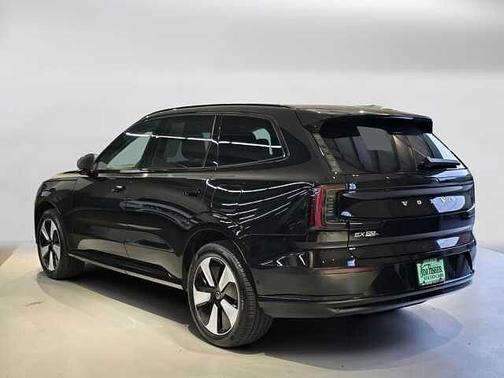 Onyx Black 2025 Volvo EX90 Plus