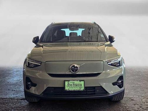 Sage Green 2023 Volvo XC40 Ultimate