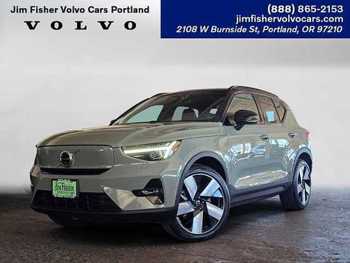 Sage Green 2023 Volvo XC40 Ultimate