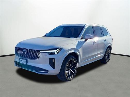 2025 Volvo XC90 B5 Plus 7-Seater