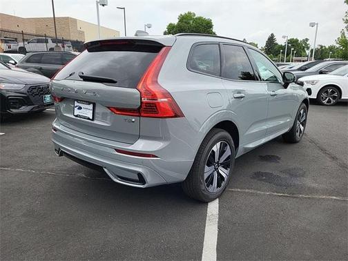 2025 Volvo XC60 Plug-In Hybrid T8 Core
