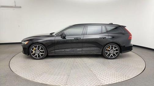 2025 Volvo V60 Plug-In Hybrid T8 Polestar Engineered