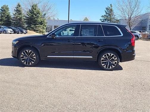 2025 Volvo XC90 B6 Plus 7-Seater