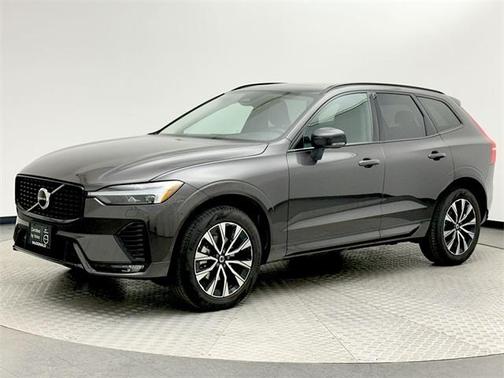 2025 Volvo XC60 B5 Core