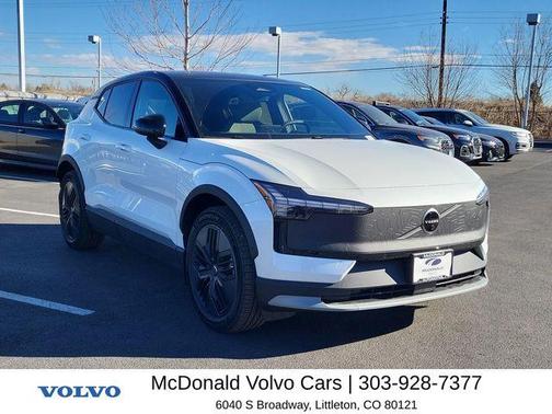 White 2026 Volvo EX30 TWIN MOTOR CROSS COUNTRY ULTRA